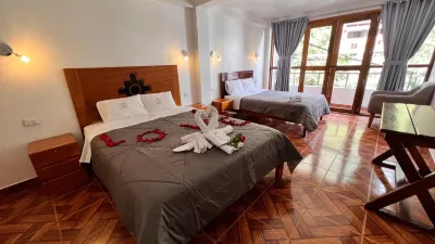 QUECHUA´S HOUSE Hostal & Coffee