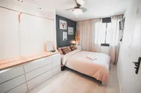 T3- un Oasis rénové et climatisé au Centre de Lgm Hotels in La Grande Motte