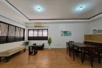Grand Villa Laguna Hotels in Calauan
