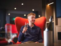 Holiday Inn Express CHELTENHAM TOWN CENTRE by IHG - bar