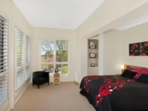 St Raphael Hotels in Leura