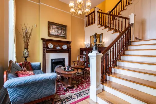 DuPont Mansion Bed & Breakfast -  Privatzimmer
