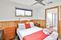 BIG4 Mildura Getaway Holiday Park Hotels in Irymple