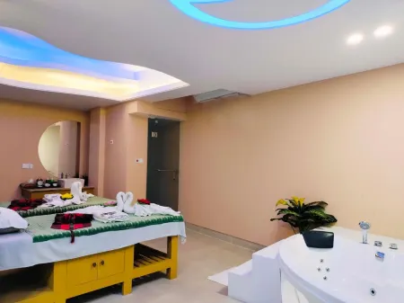 The Al Aqsa Отели в г. Читтагонг