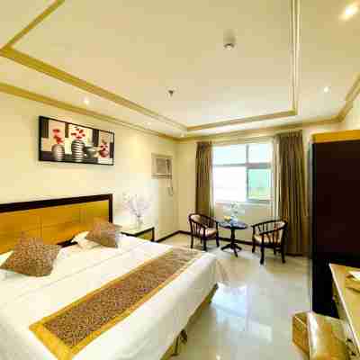 Burj Al Almas Rooms