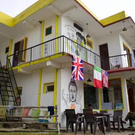 The Hostel Stories, Bir - Landing Site