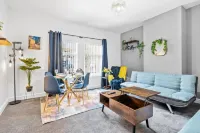 Amazing Family Apartment, Sleeps 6, Cot, Work Desk Hotels near Rowheath Pavilion Cafe