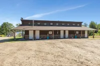 Blue Moon Resort & Motel