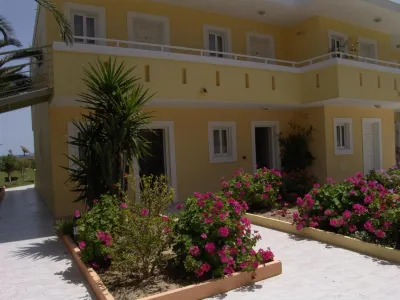 Kontessa Apartments Hotel in zona Agios Theologos Beach