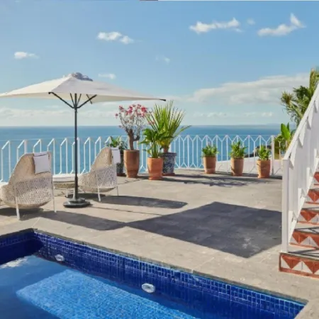 Hotel Luxury Patio Azul