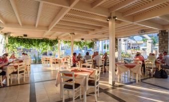 Matina Pefkos Aparthotel
