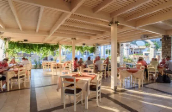 Matina Pefkos Aparthotel