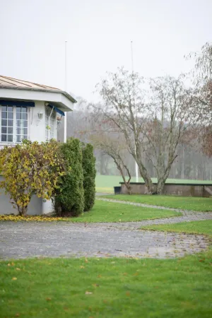 Tokeryds Herrgård Отели в г. Йёнчёпинг