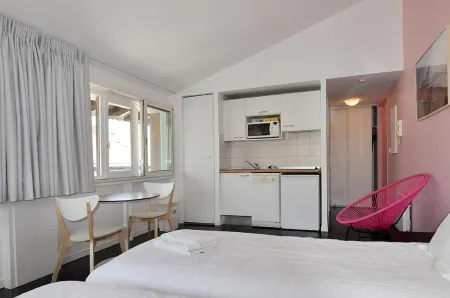 Temporesidence Chateauneuf Отели рядом со станцией Bayonne Station