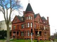 The Redstone Inn and Suites Hotels in Dubuque