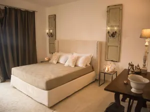 Scilla Maris Charming Suites