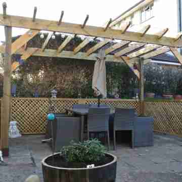 Old Castle Farm Guest House Hotel Exterior