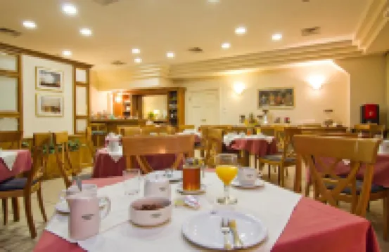 Green Hill Hotel