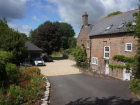 The Old Mill Bed and Breakfast Hoteles en Wareham