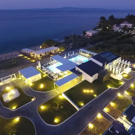 Crystal Villas & Suites