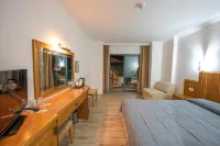 BELCEHAN HOTEL