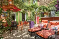 Casa Ammirati Apartments Hotels in 4th arrondissement of Marseille