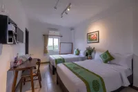 Charming Riverside Hotel