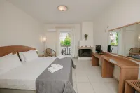 Corinthian Village Hotels in Vrachati