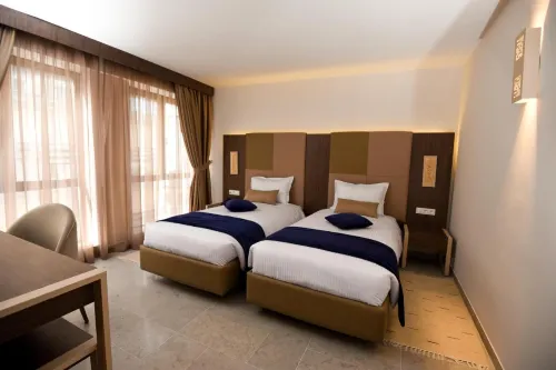 Lescure Business Hôtel and spa Hotels in El Mallaha