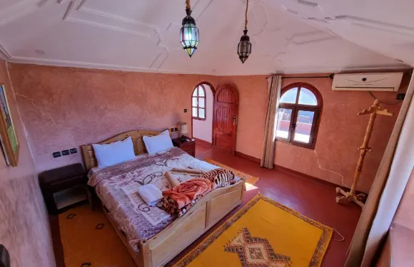 泰勒瓦特餐廳旅館