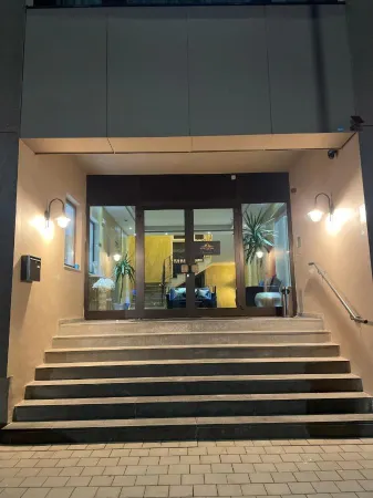 Gastpark Hotel Отели в г. Манхинг