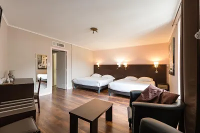 Hôtel Le Château Hôtels à : Chanos-Curson