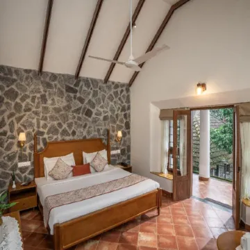 Hotel Treetop