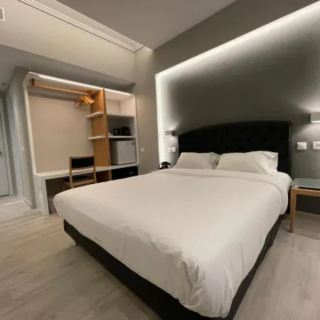 Kreoli Hotel