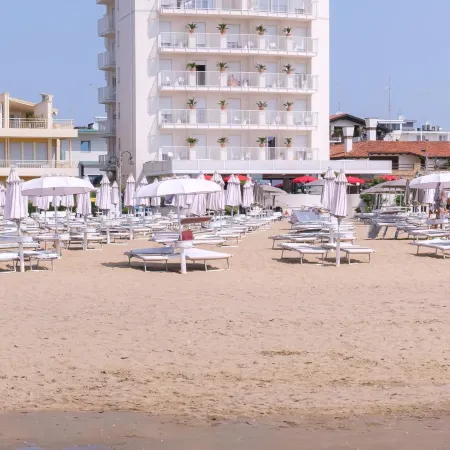 Hotel Montecarlo