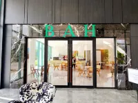 HG Bay Premier Suites - 4-Star