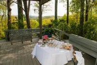 Orchard Inn Hotels in Saluda