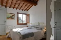 Green Bike Vintage Tuscany - Countryside holiday apartment with pool - Pools