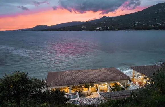 薩姆皮埃科索酒店