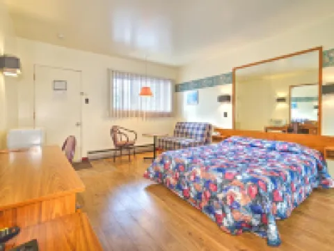 Motel R-100 Hotéis em Longueuil