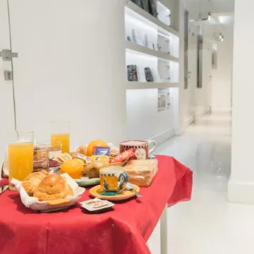 Chiaia 197 Deluxe Residence Отели рядом с достопримечательностью «Площадь Пьяцца-дель-Плебишито»