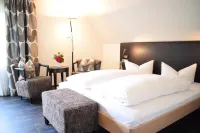 Castell Hotel & Restaurant - Pet friendly