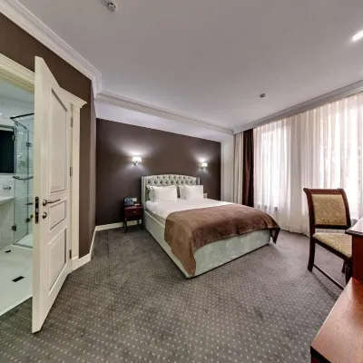 London Boutique Hotel Hotels near The Triumphal Arch