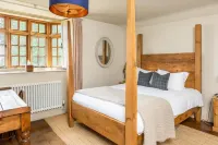 The Ebrington Arms Hotels in Chipping Campden