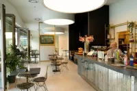 Ellopia Point Hotel - Quầy Bar