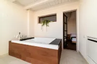 Arringo - Stay Comfy Hotels in Turi