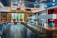 แกรดูเอท บาย ฮิลตัน แมดิสัน