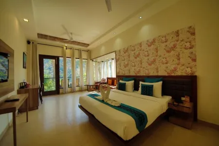 Namami Ganges Beach Resort & Spa Отели в г. Shivpuri