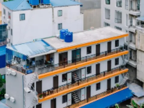 Napoli Hostel Cat Ba Hôtels à : Cát Hải