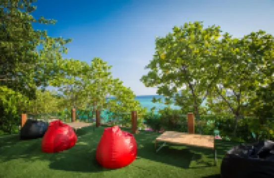 파라다이스 리조트 Phi Phi 피피섬 뷰포인트 주변 호텔